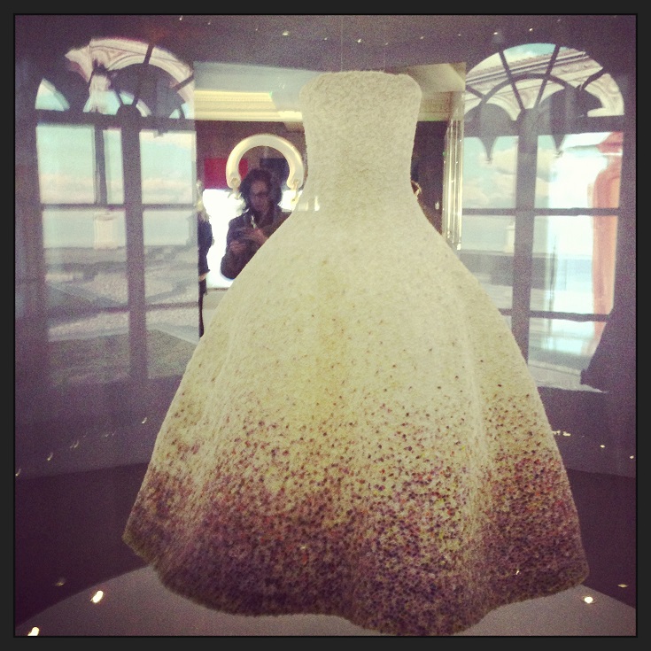 dior harrods exhibition 1000 flowers dress