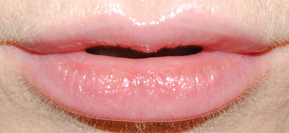 pat mcgrath lip fetish lip balm uk swatch