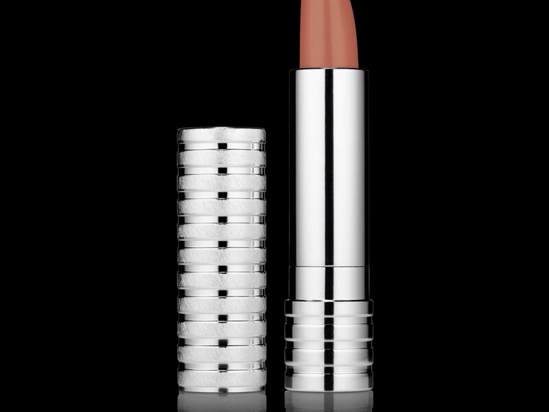 Clinique Dramatically Different Lipstick Review & Swatches