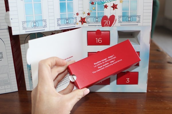 Clarins Advent Calendar 2024 packaging