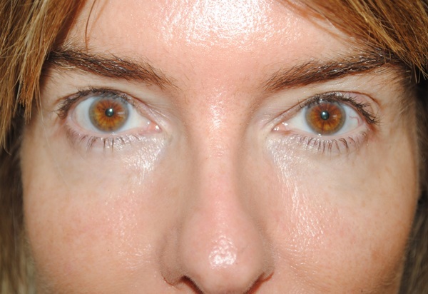 Marc Jacobs Flashes Mascara - Before Photo